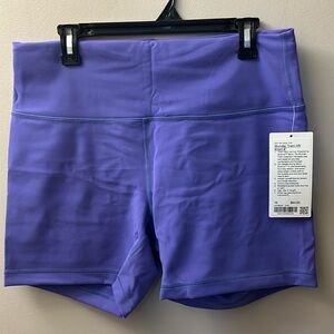 Lululemon women’s size 16 Wunder Train HR short 6”